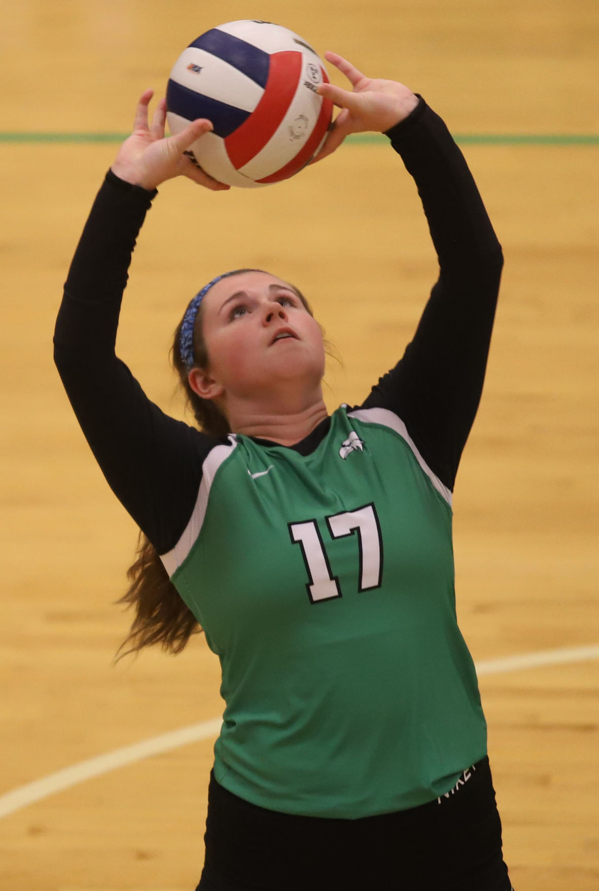 Meridian vs Riverton volleyball 18 9.10.18.jpg